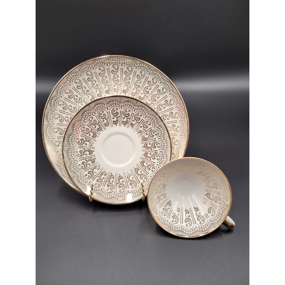 VTG Bareuther Waldsassen Luncheon Trio Set Plate Teacup Saucer 53 Gold Trim - Picture 2 of 12